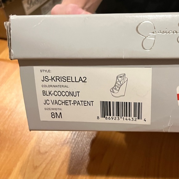 Jessica Simpson Black & Cream Platform Heels - GUC! - Picture 7 of 7